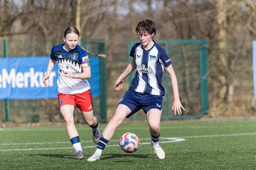Bild 200 - wBJ Hamburger SV - Hertha BSC : Ergebnis: 2:1